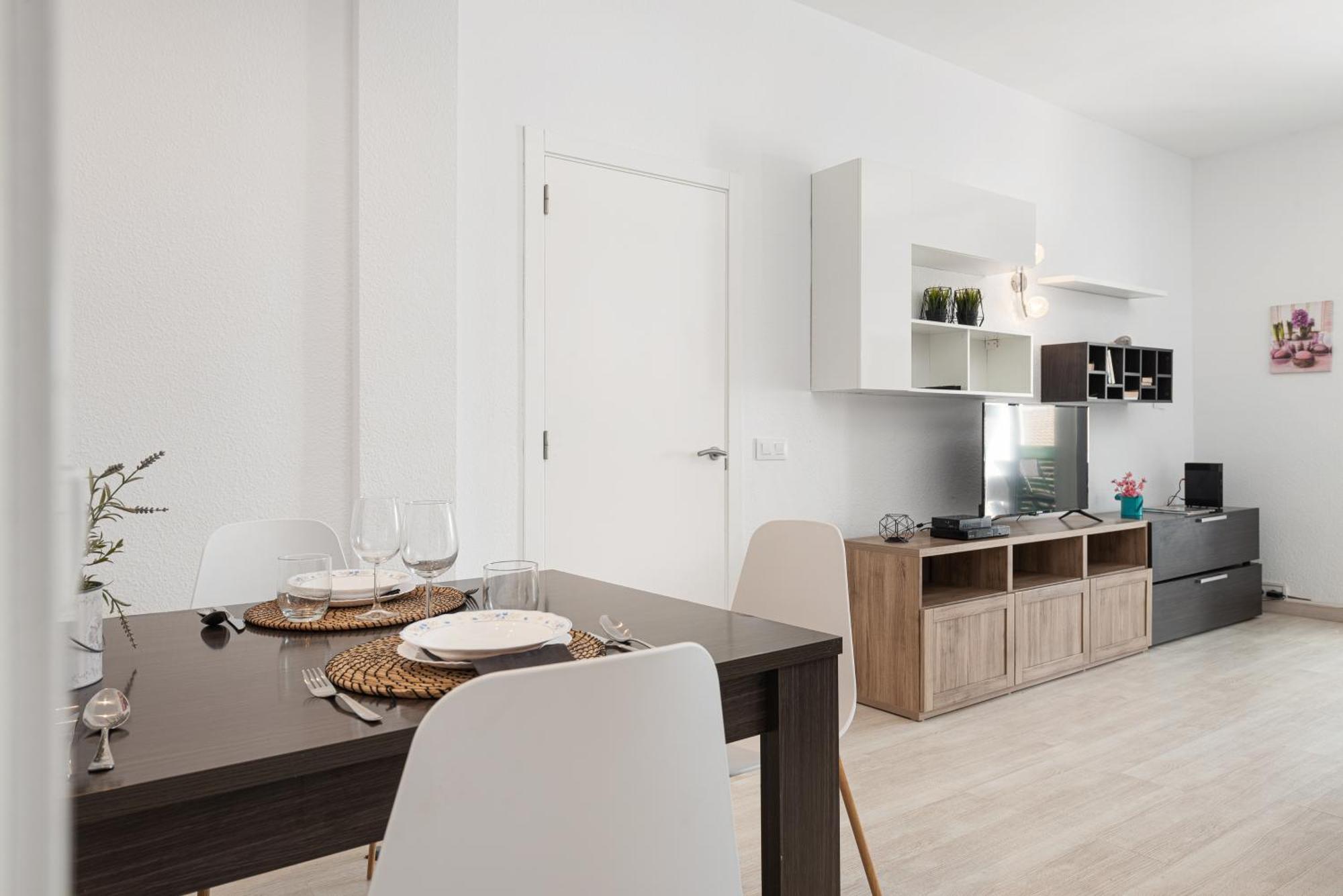 Apartment Xara Torres, At The Beach Of Alcudia Port de Alcudia  Bagian luar foto