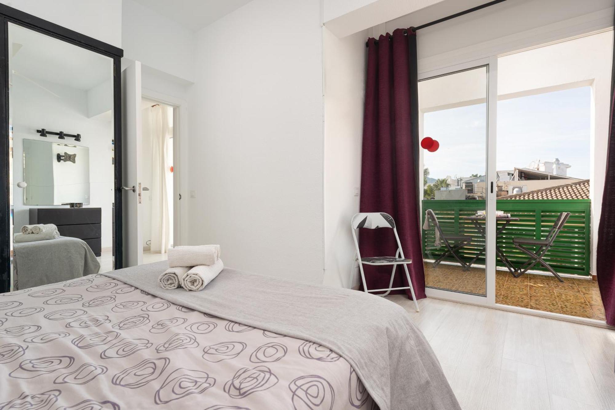 Apartment Xara Torres, At The Beach Of Alcudia Port de Alcudia  Bagian luar foto